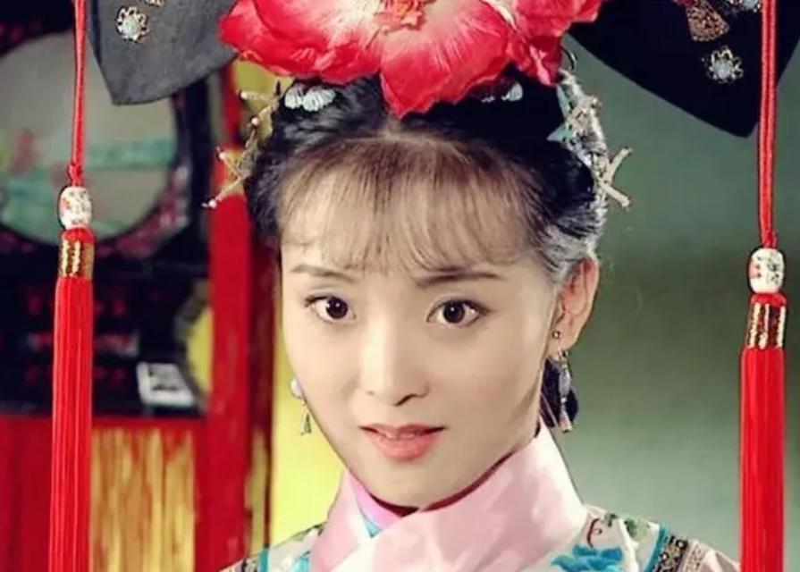 娱乐圈塌鼻子宽鼻翼好看的女明星,塌鼻子也能美出圈