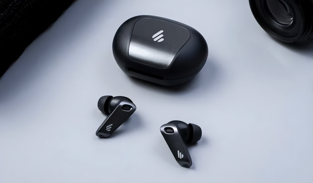 怎样挑选一款好的无线蓝牙耳机,蓝牙耳机中什么牌子的耳机最好呢