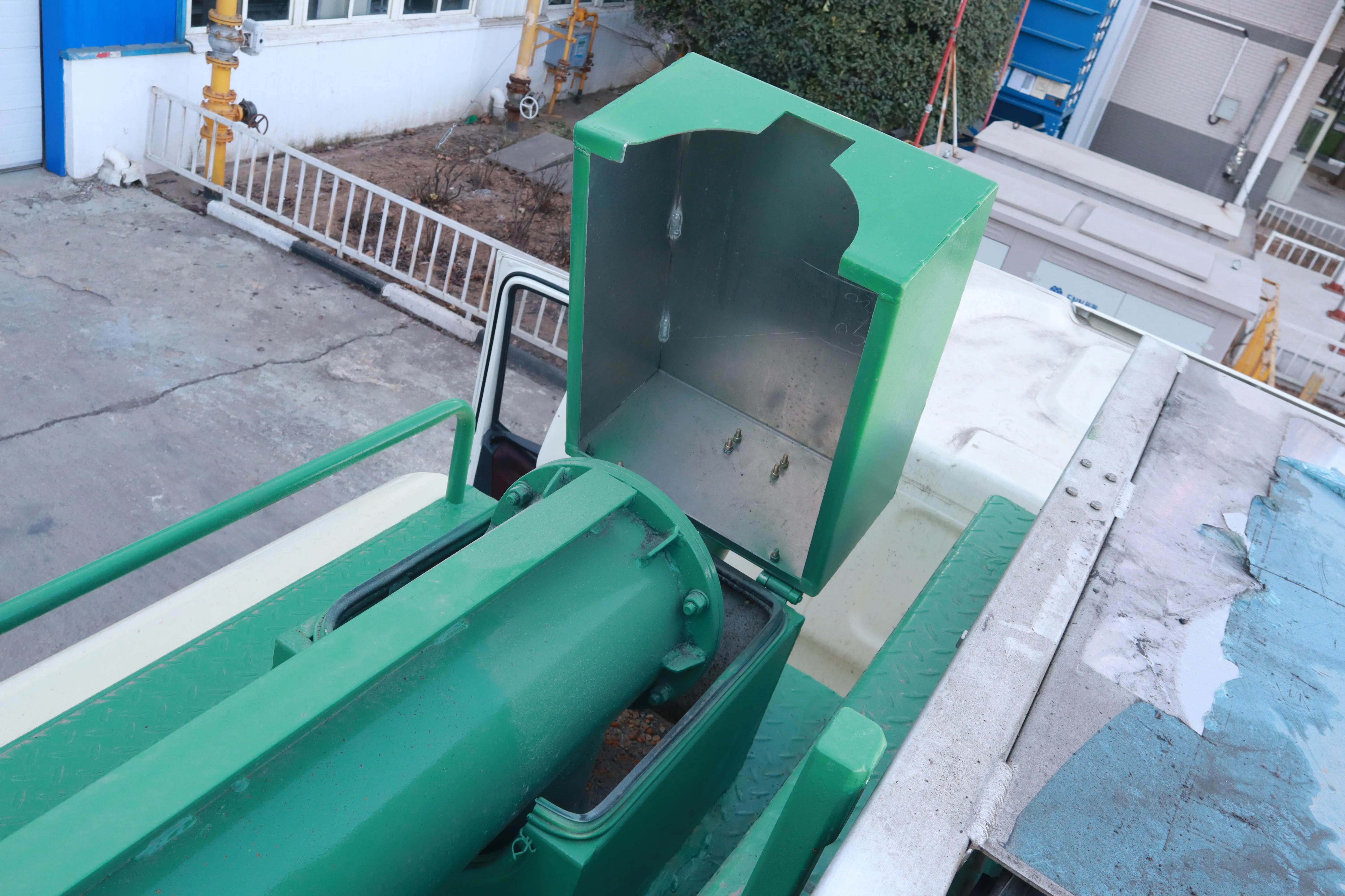 散装饲料运输车租赁,散装饲料运输车配置