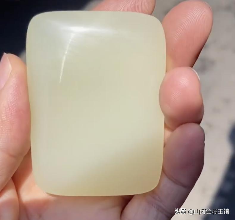 哪种玉石便宜不容易买到假货,地摊玉石为什么这么多假货