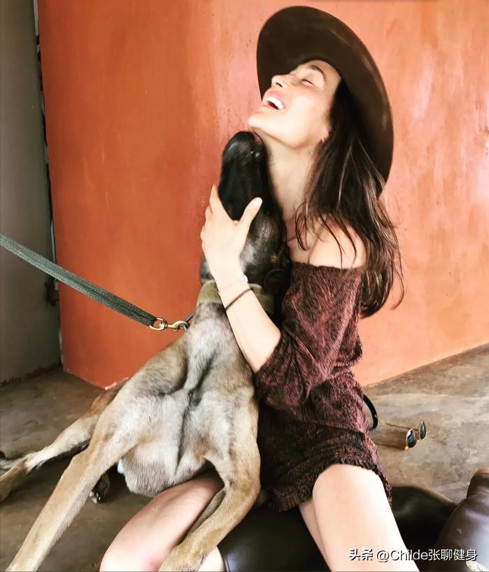 44岁身材依然火辣！MaggieQ分享6个吃不胖的瘦身食谱