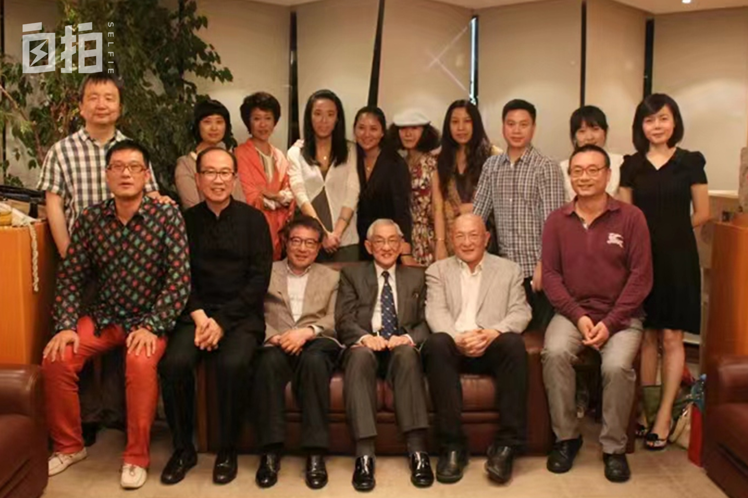 我，辞掉稳定工作、变卖家产、玩命健身，现在是一名女赛车手