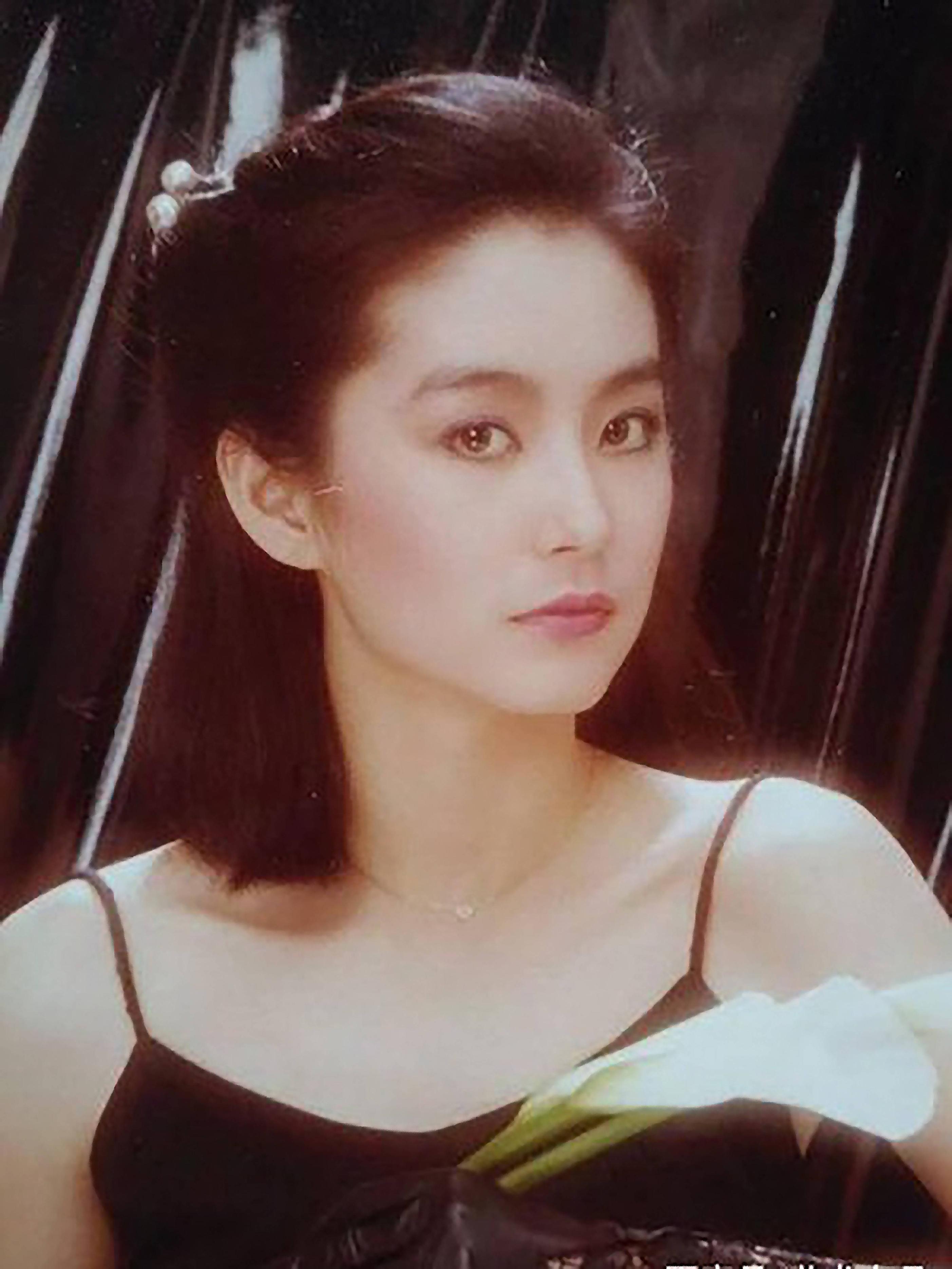 露额头发型会显得阳光,露额头显精神的发型