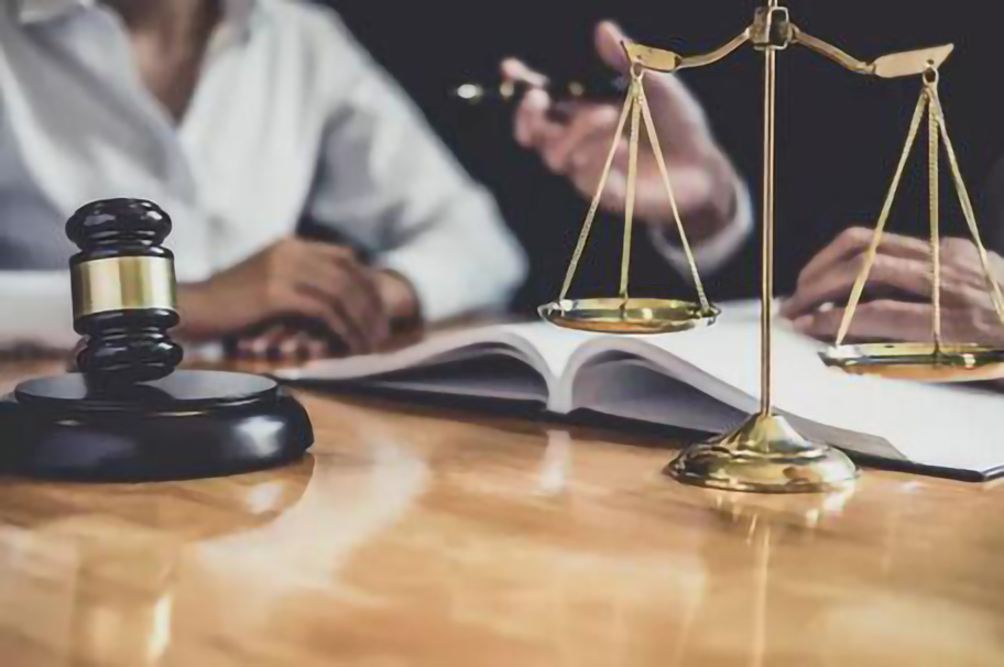 公司把员工移出群聊不能打卡,辞退员工前消除其考勤权限合法吗