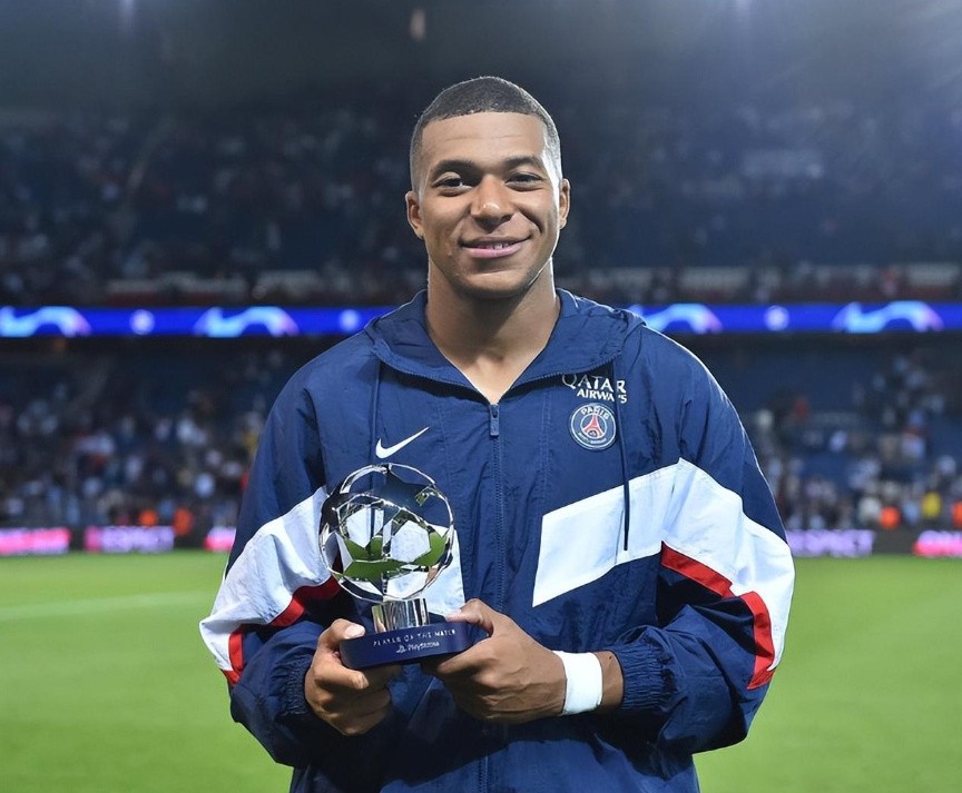 足坛绝代双骄姆巴佩,法国足球姆巴佩最美时刻