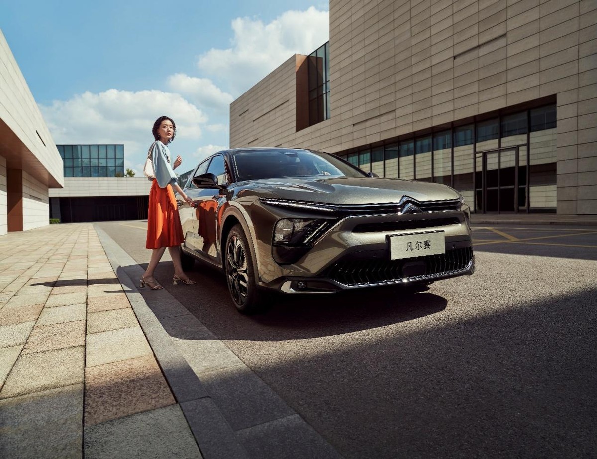 雪铁龙凡尔赛c5x最低首付多少落地,雪铁龙凡尔赛c5x首付多少钱