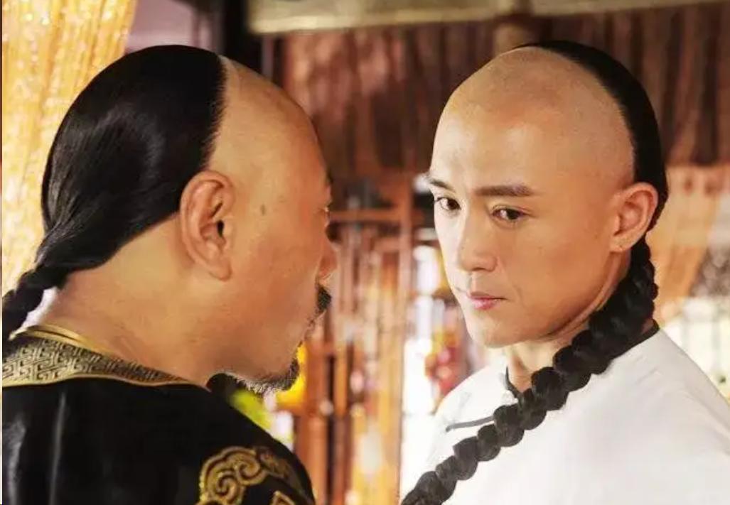 清朝时候为什么要剃光头留辫子呢,清朝人为什么剃头留辫子