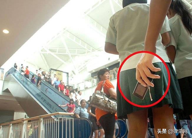 香港男子*拍偷**女子短裙，大律师：犯窥淫罪