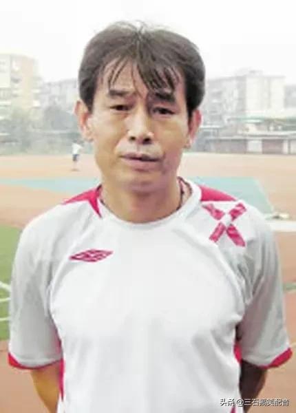 中国足球十大前锋排行榜,中国足球历史十大射手