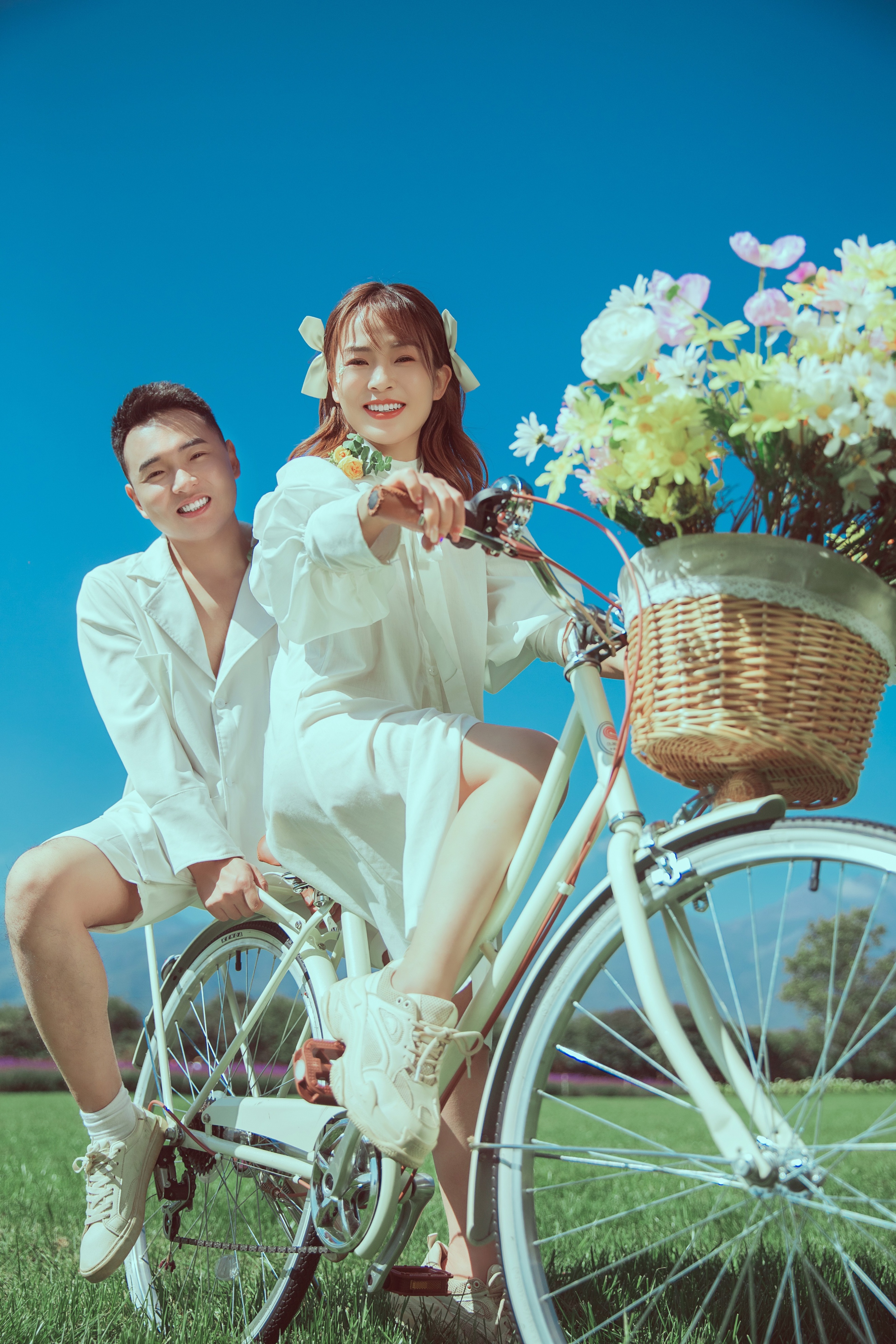 旅拍婚纱照注意什么,伊犁5月份婚纱照旅拍攻略