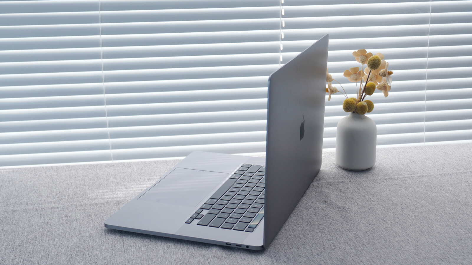 macbookpro2015款13寸,95新macbookpro15寸