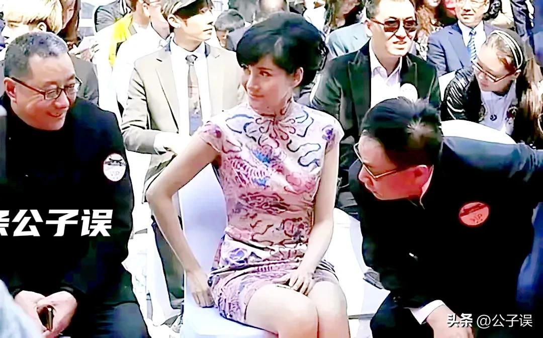 一张和冯小刚的“夜宿门”照片，彻底撕下了沈星的遮羞布