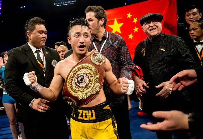 邹市明暗示将重返拳台，已和冉莹颖分床三年，出场费或超3000万！