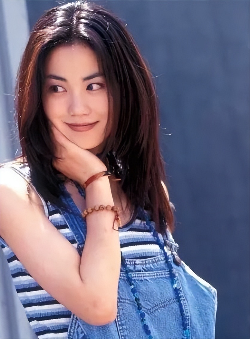 王菲和谢霆锋张柏芝的情史,李亚鹏与王菲现在的情史