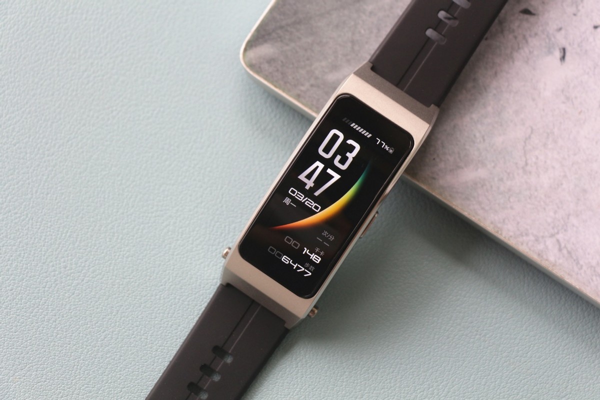 手环耳机二合一华为b7上手体验,华为什么时候发布新款B7手环