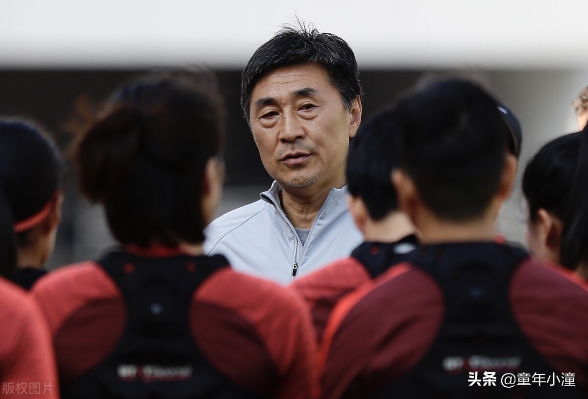 唐佳丽勾球救女足,唐佳丽门球解围