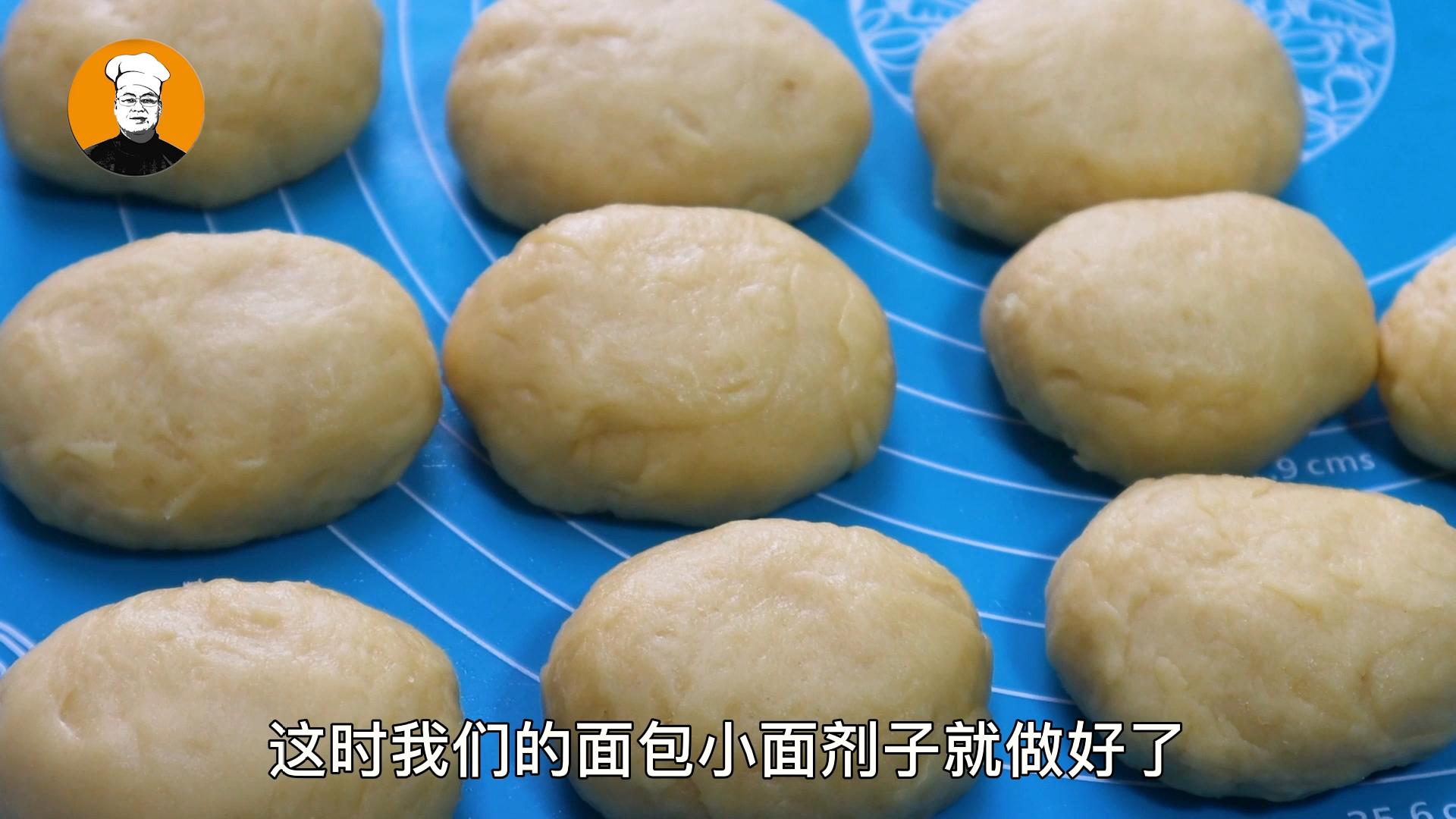 面粉别蒸馒头了加8个鸡蛋教你做,面包专用面粉做馒头