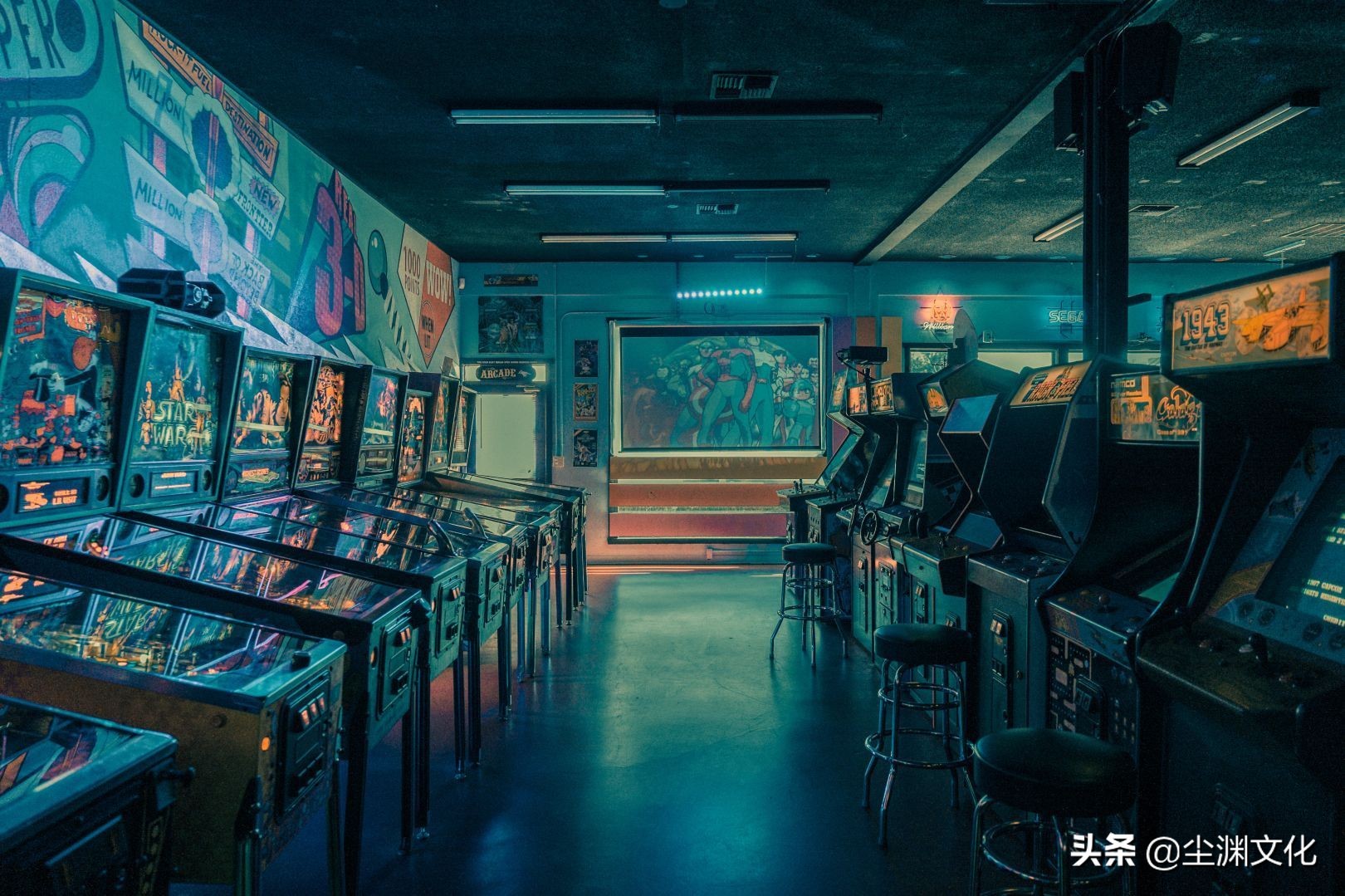 FranckBohbot在令人惊叹的街机照片中捕捉人们对游戏的热情