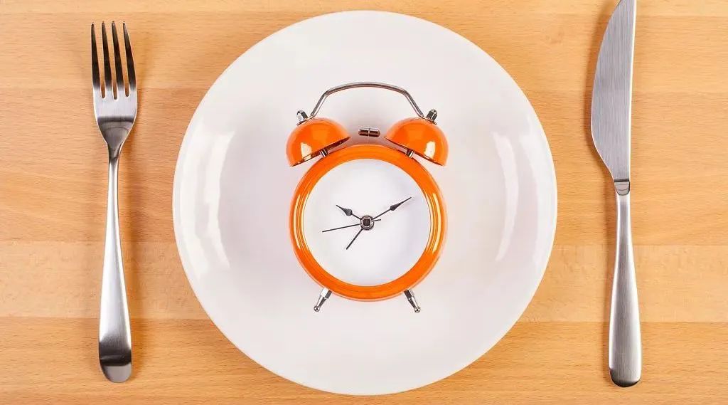 减肥低热量饱腹食物表排行榜,热量比较低的几种减肥食物