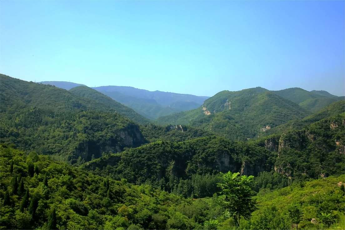 最好的风景是山里走走,最好的旅游风景在路上