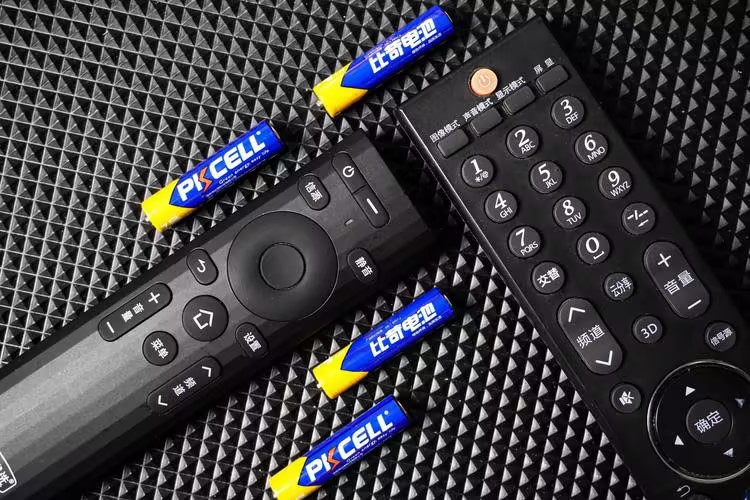 南孚干电池测评,南孚2025和松下2025电池哪个好