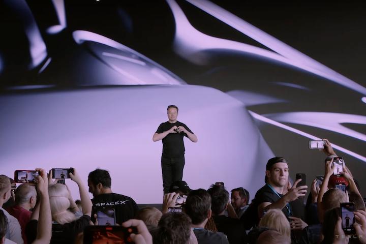 马斯克为什么不打广告 (马斯克发布产品)