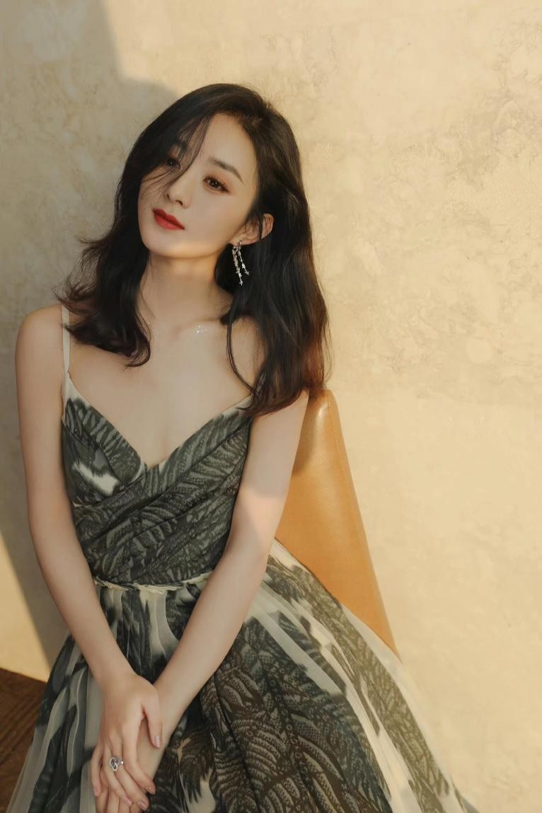 鞠婧祎赵丽颖角色混剪,鞠婧祎和赵丽颖的合拍视频