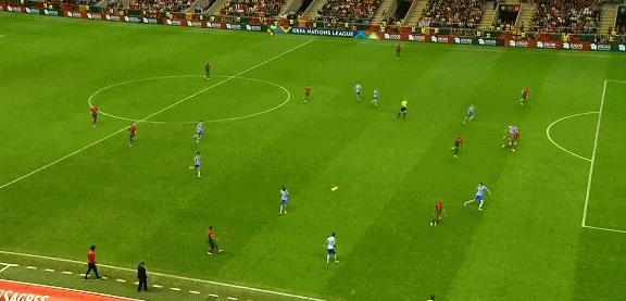 梅西与c罗巅峰对决世界杯,梅西阿根廷世界杯悲情