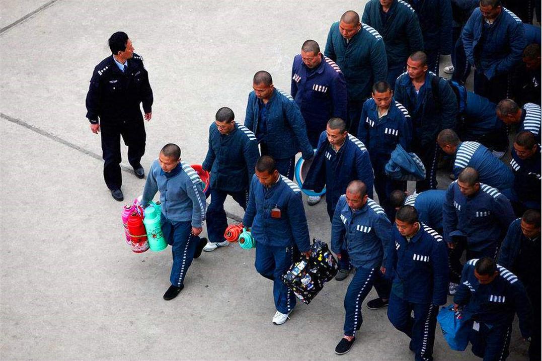 社保新规三类人交了也不能领社保,社保交满15年哪六类人拿不到社保