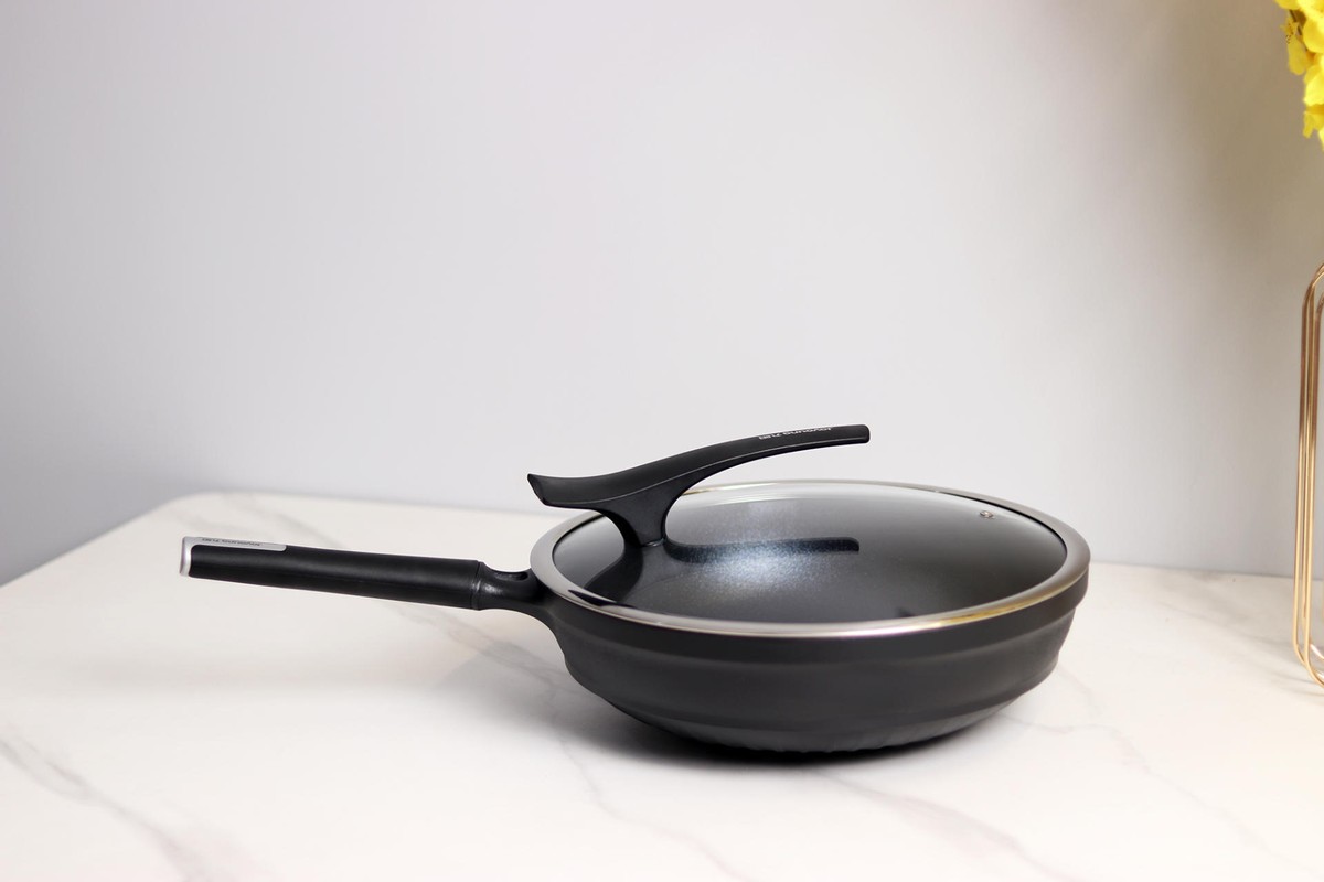 九阳大磨王不粘锅二代多重,九阳大磨王爆炒不粘锅新款