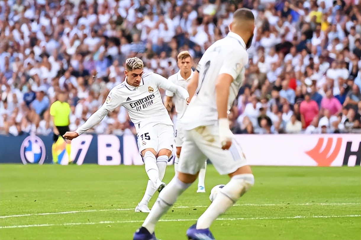 巴尔韦德加盟皇马颠球,从神童到巨匠第七章