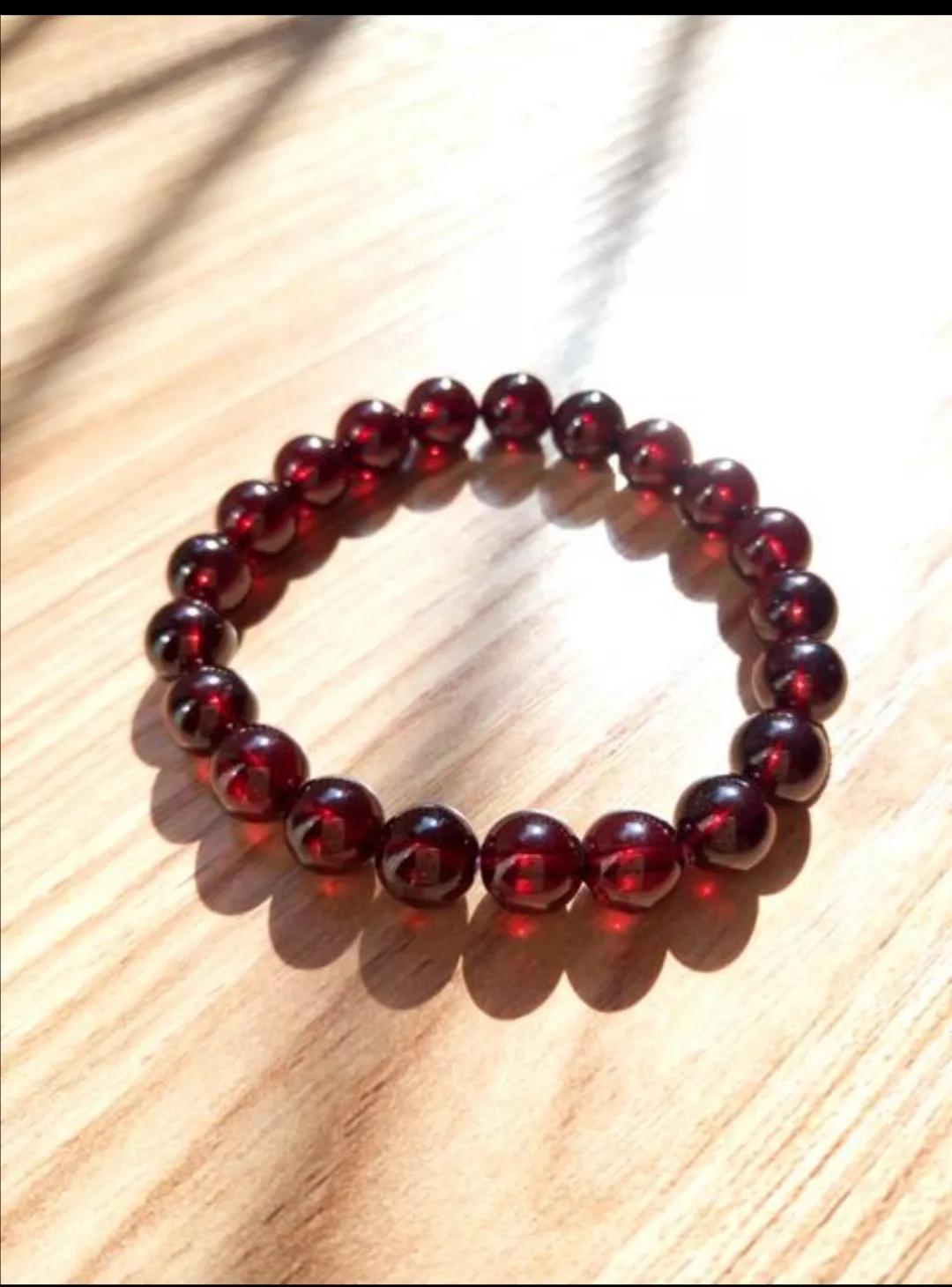 如何辨别石榴石的好坏,怎样才能知道石榴石的好坏