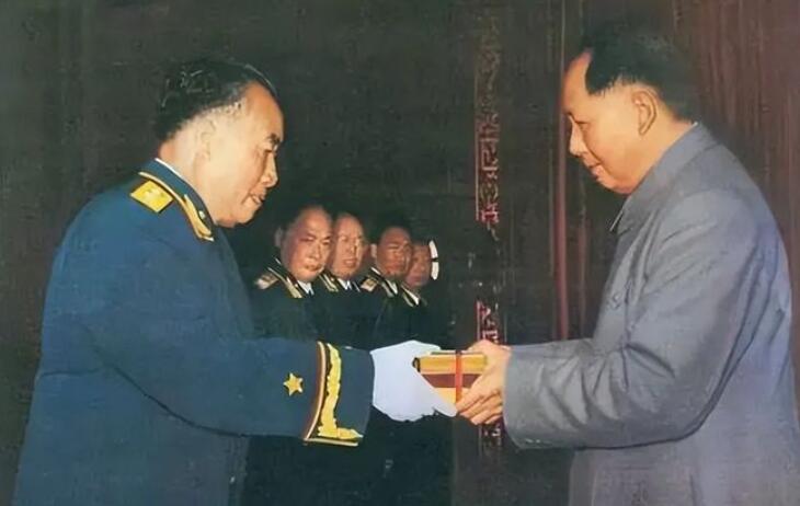 十大元帅中，有且只有3人官至正国级，彭老总并不在其中