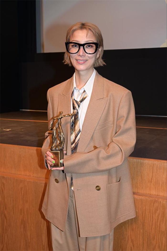 正义回廊金像奖拿了多少奖,42届金像奖影帝预测