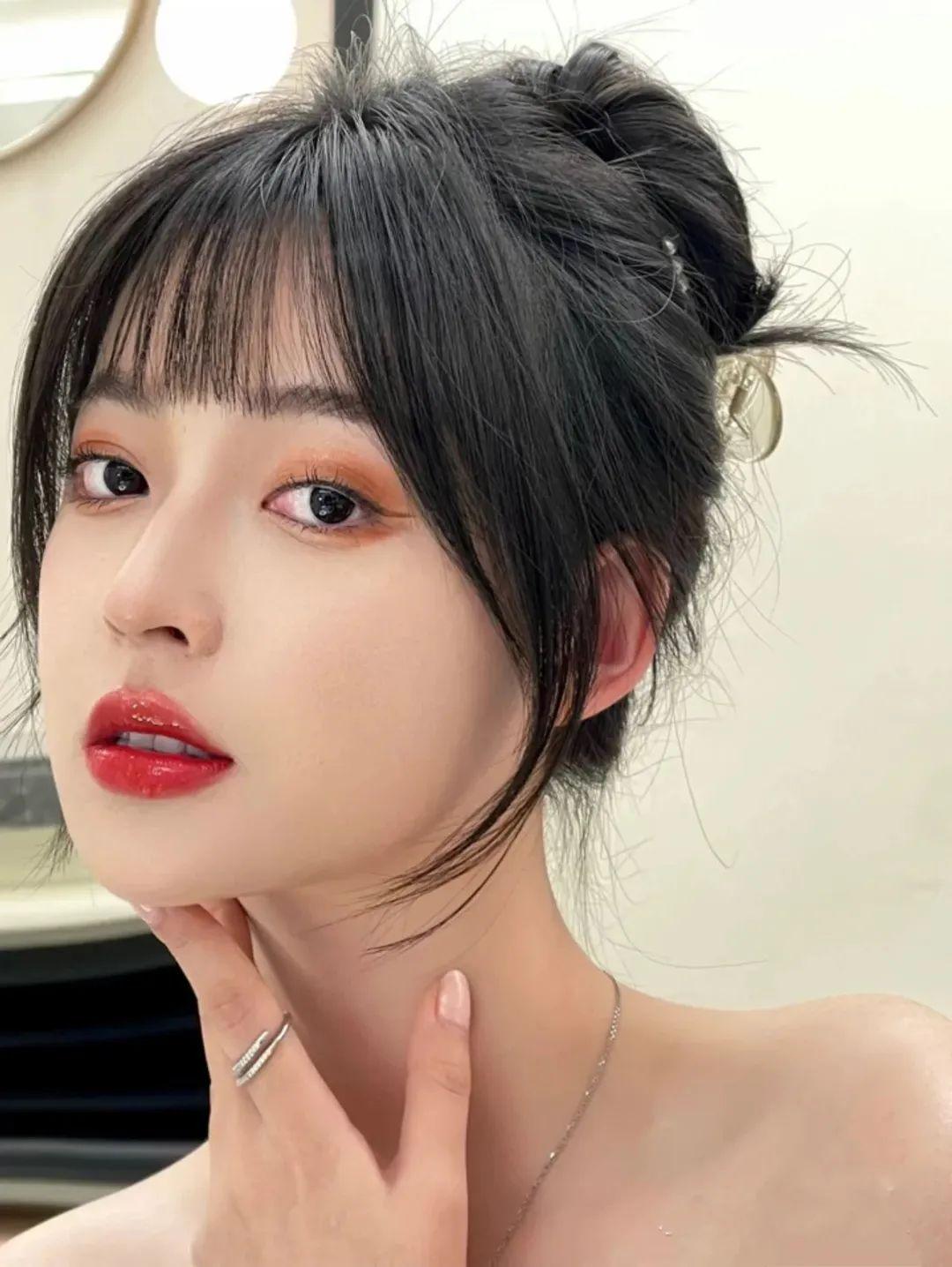 秋冬齐刘海造型,秋冬减龄刘海