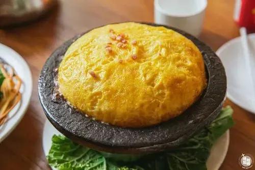 郑州市美食一条街在哪,郑州市阿五美食地址