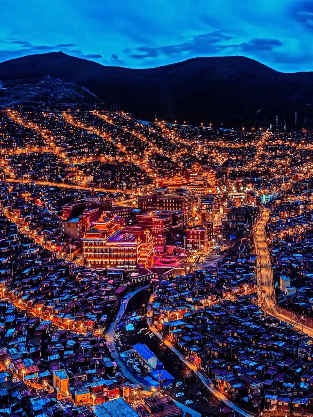 川西，不知启蒙了多少人对*藏西**的向往和渴望