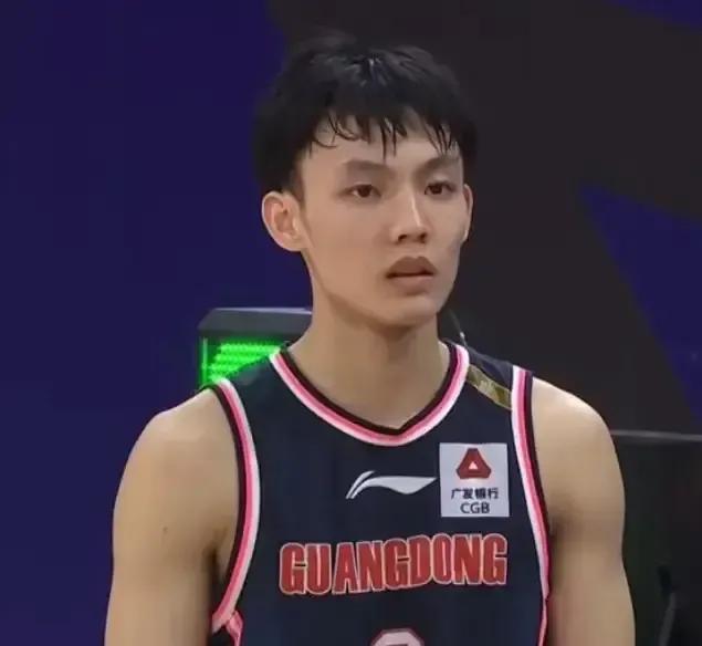 广东宏远2号徐杰2019,广东2号球员徐杰年龄