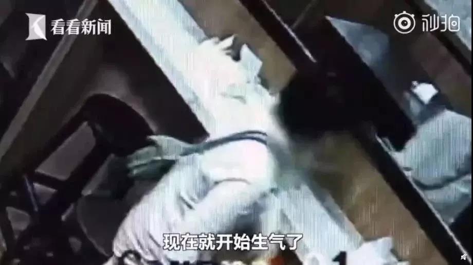 “女子想白嫖二手的LV围巾”冲上热搜，撕开当下社会多少人的贪婪