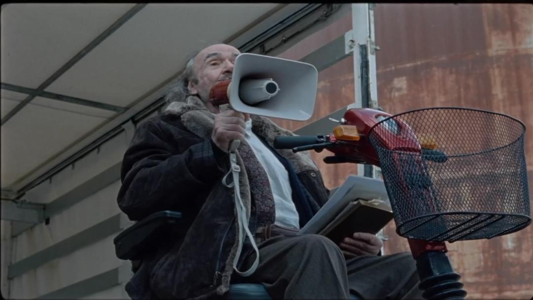 月薪两千的工作要不要离职,高薪工作很压抑要不要辞职