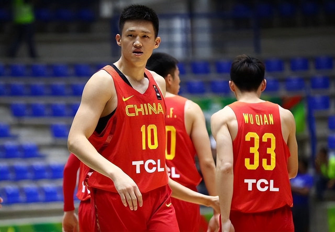 正在直播2019中国男篮阵容郭艾伦,中国男篮18人后卫