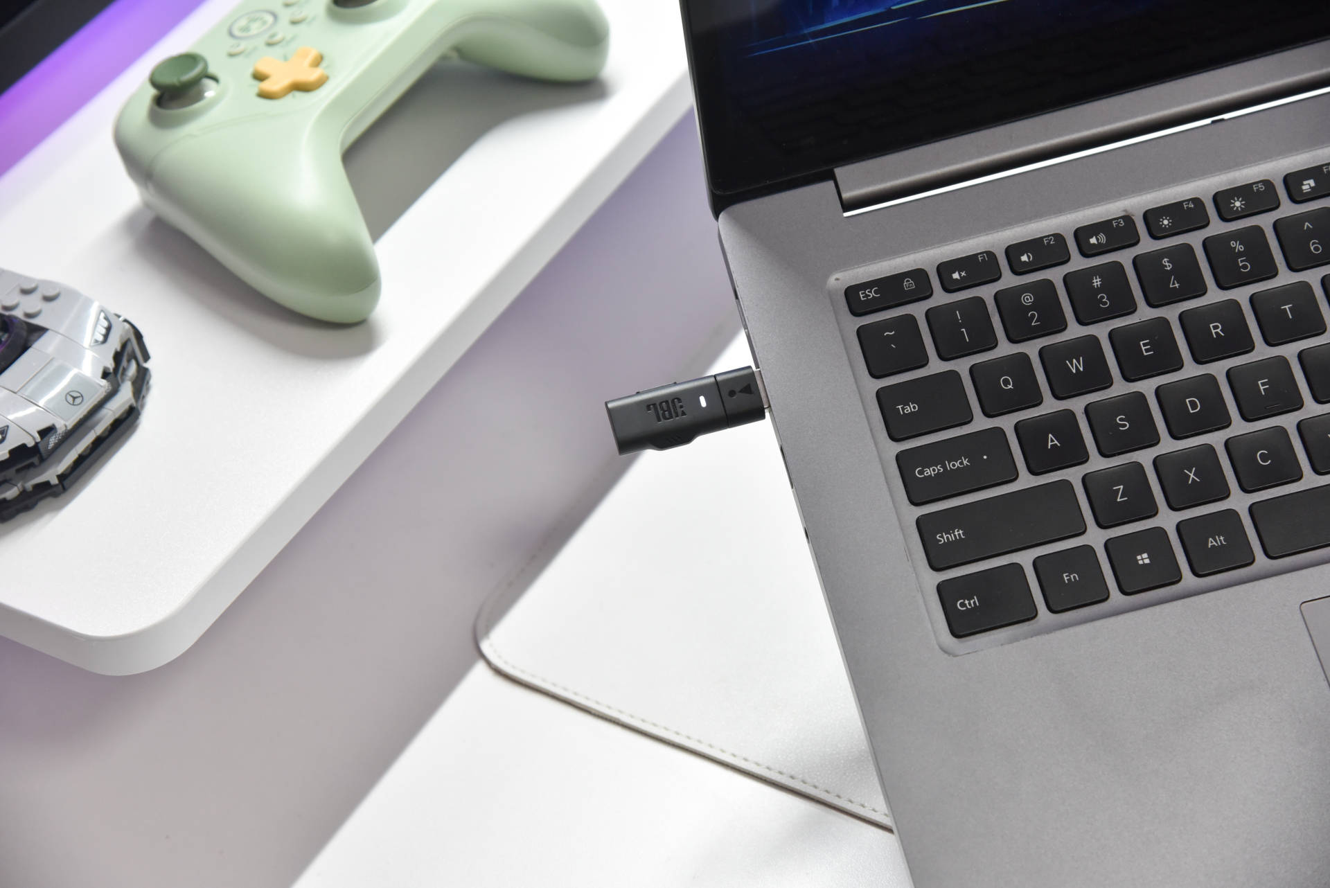 jblquantum100娓告垙鑰虫満娴嬭瘎,鏃犵嚎鑰虫満鐢电珵鑰虫満