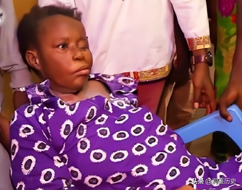 2018年非洲“先知”卖万能神药,用柠檬水兑汽油,一年狂捞1000万