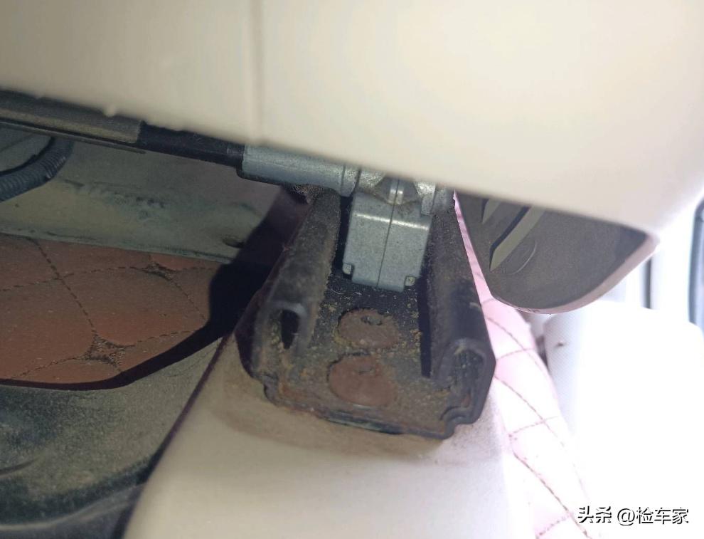 二手比亚迪m6价格,比亚迪m6二手买手动还是自动