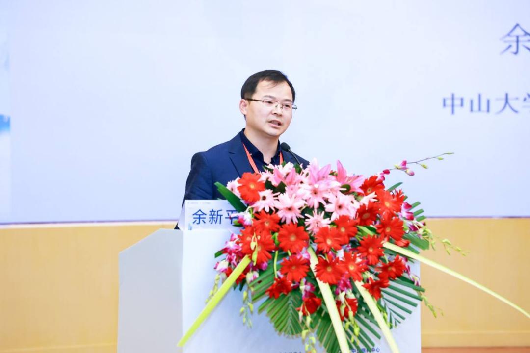 余新平教授专访：间歇性外斜视术后患者出现复视的原因