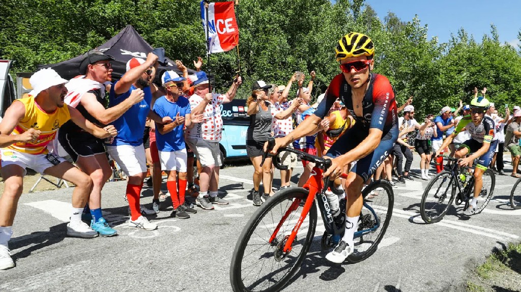 骑车怎么补水,夏天骑车补水还要补什么