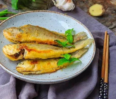 硬骨鱼纲鲈形目石首鱼科尽是好吃的海鱼啊!其中大小黄鱼最有名了