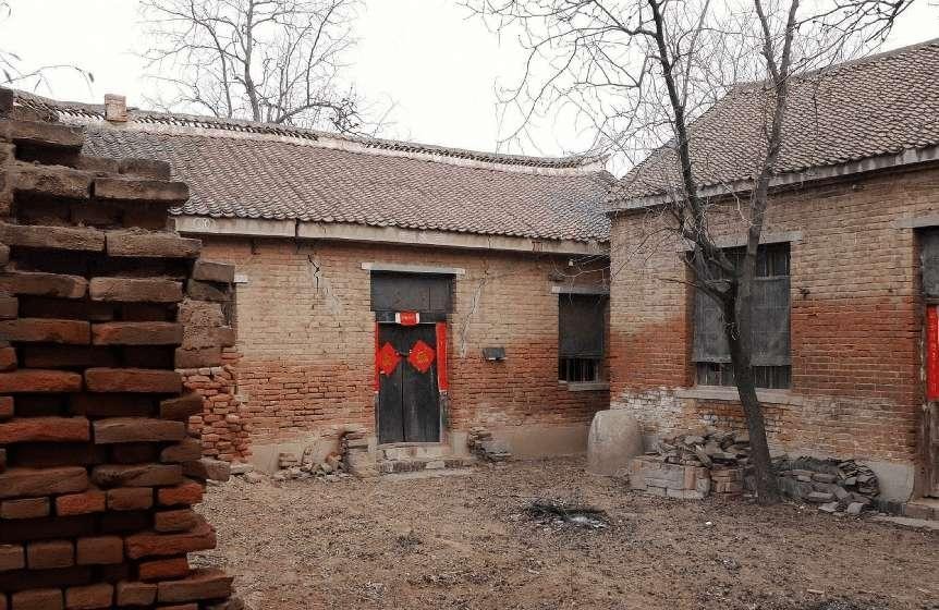 山寨食品在农村狂飙，你要没吃过太白兔、奥利粤，都不是农村人