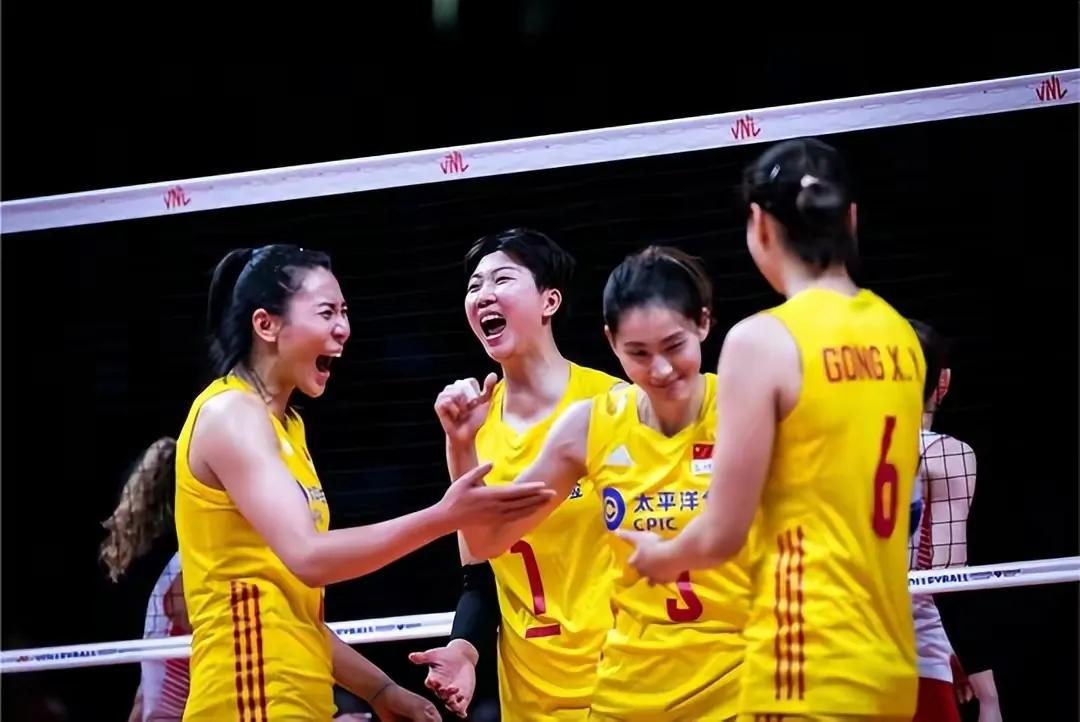 龚翔宇优美空中姿态图片,2022世排联赛龚翔宇得分