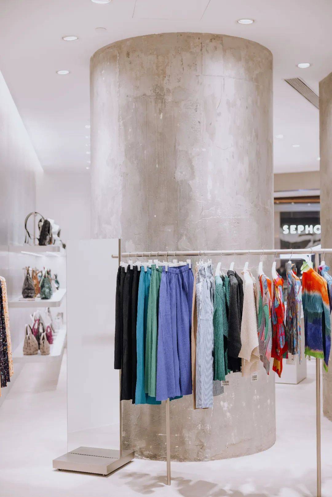 2023三宅一生包包哪款值得买,三宅一生水桶包2021